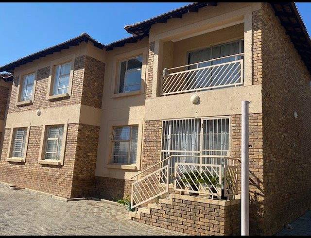1 BEDROOM APARTMENT FOR SALE IN RENSBURG